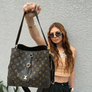 Bolsa Média de Couro Louis Vuitton Astrid