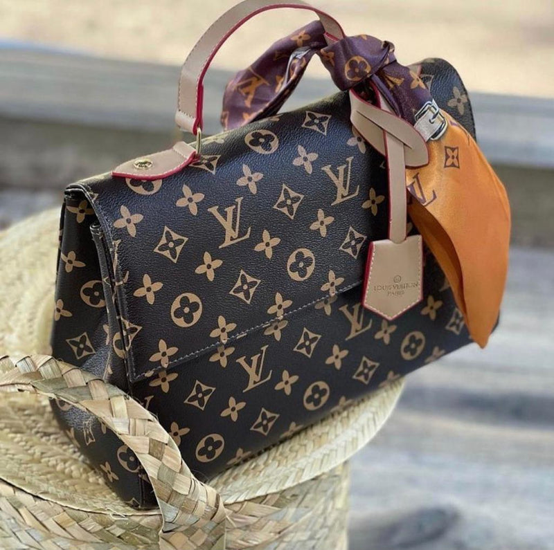 Bolsa LV baú tampa